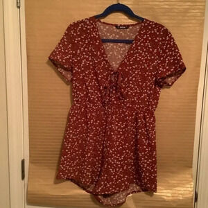 RED~JUMPER~ SIZE LARGE